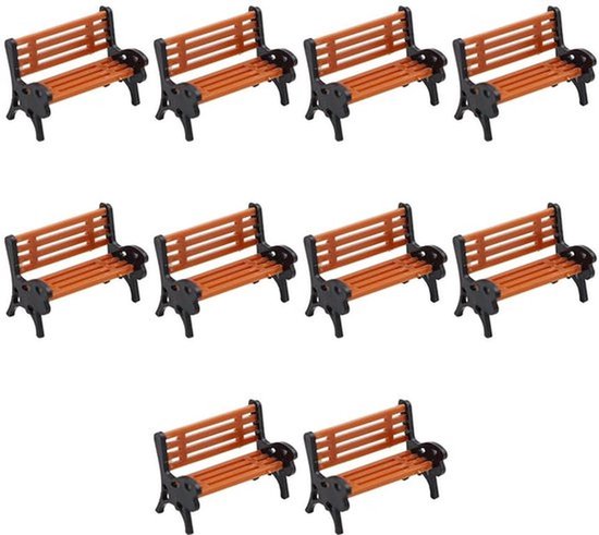 Set van 10 geschilderde miniatuur tuinbanken in schaal 1:87 voor modelbouw, treinen en diorama's, geschikt voor HO, OO en TT modelspoor met gedetailleerde afwerking