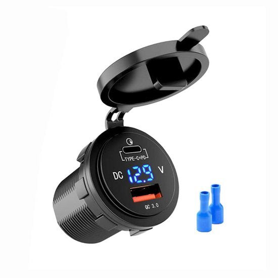 Snelle USB-C PD autolader met Quick Charge 3.0, geschikt voor 12V en 24V systemen, maximaal 46W vermogen en ingebouwde blauwe LED voltmeter voor eenvoudig gebruik